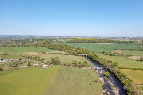 9 bed property, in Winston, £3,200,000