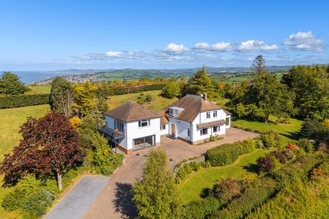 6 bed property, in Honeysuckle Lane, £1,000,000