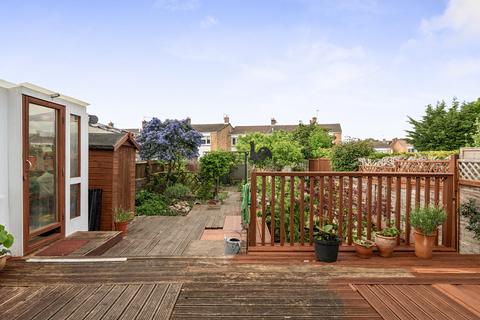 3 bed property, in Lulsgate Road, £325,000
