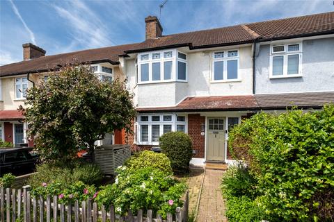 3 bed property, in Cedarville Gardens, £775,000