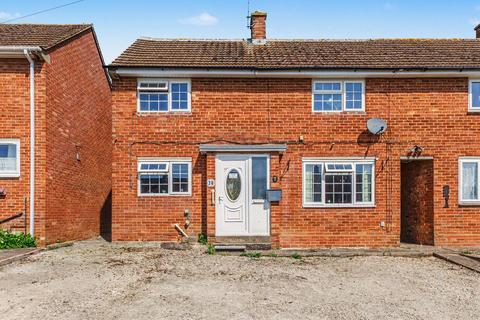 3 bed property, in Pittway Avenue, £275,000