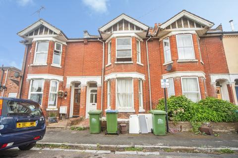 3 bed property, in Castle Street, £250,000