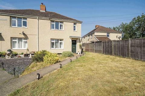 3 bed property, in The Causeway, £300,000
