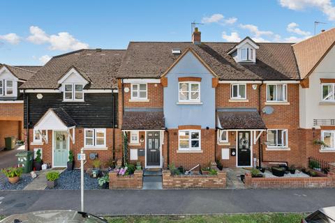 4 bed property, in Coppice Mead, £375,000