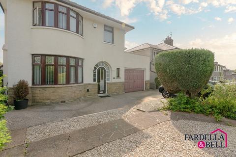 3 bed property, in Burnley Road, £300,000