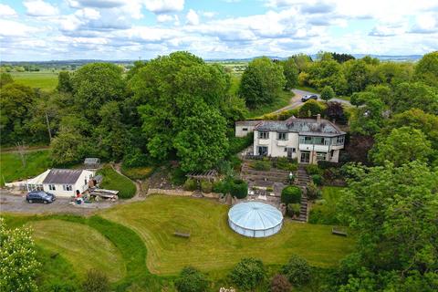 4 bed property, in Arrow Lane, £700,000