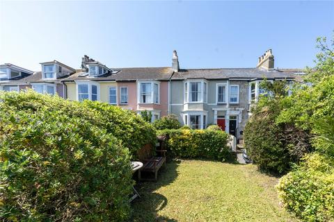 4 bed property, in Alma Terrace, £395,000