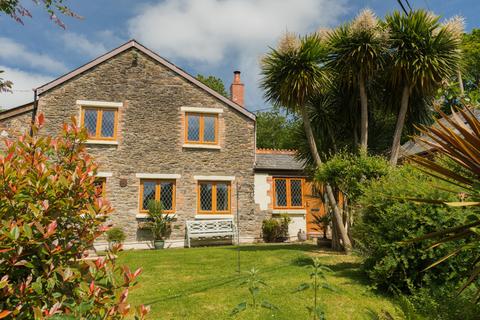 7 bed property, in Swimbridge, £800,000