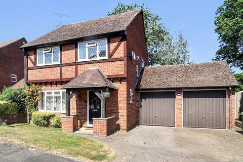 4 bed property, in Newark Road, £675,000