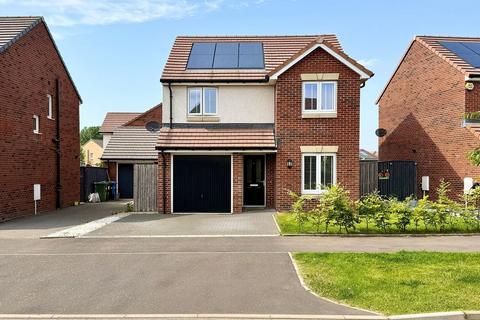 4 bed property, in Gleneagles Drive, £265,000
