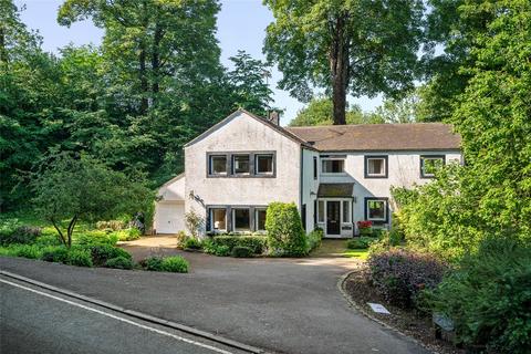 4 bed property, in Waddington Road, £595,000