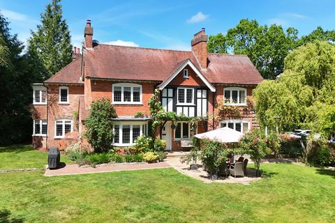 7 bed property, in Forest Road, £2,285,000