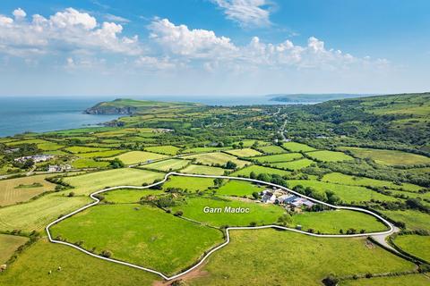4 bed property, in Llanychaer SA65, £1,500,000