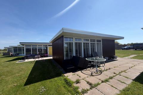 2 bed property, in 7 Valencia Selsey Country Club, £10,000