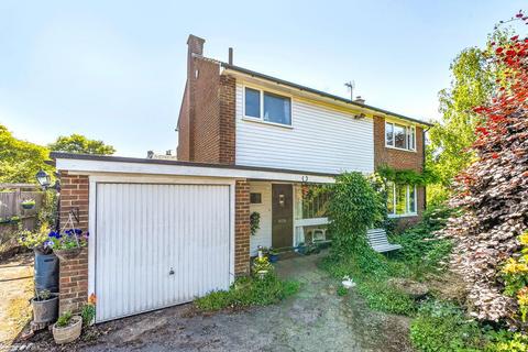 4 bed property, in Beresford Road, £750,000