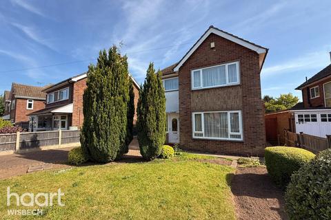 5 bed property, in Money Bank, £260,000