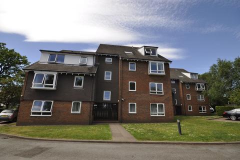 1 bed property, in Bracken Park Gardens, £110,000
