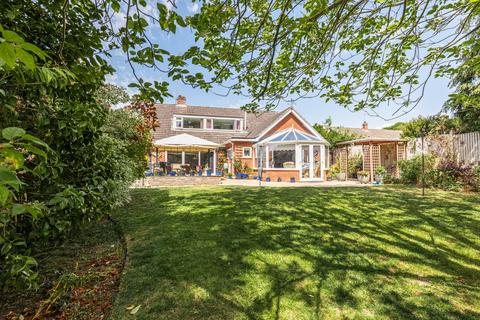 3 bed property, in Detached Family Home in Dereham, £450,000