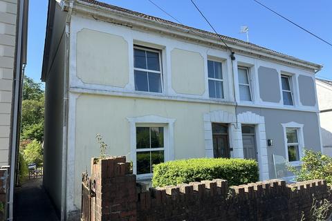 3 bed property, in Station Road, £145,000