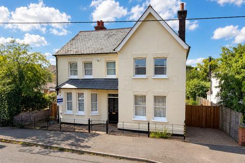 4 bed property, in Wendover, £1,350,000