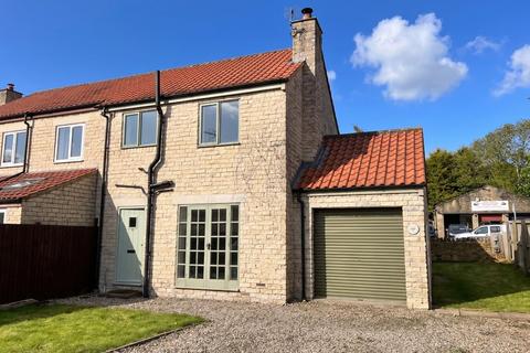 3 bed property, in Beckett Close, £230,000