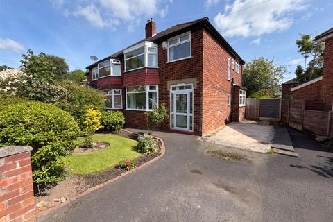 3 bed property, in Rothesay Crescent, £410,000