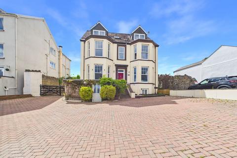 9 bed property, in Milford Terrace, £1,100,000