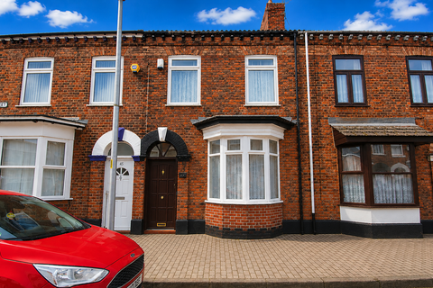 3 bed property, in Irwell Street, £99,000