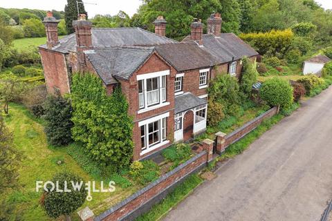 4 bed property, in Butterton, £725,000