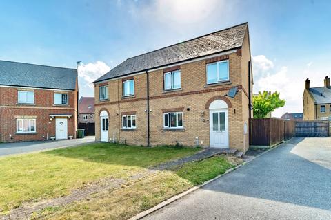 3 bed property, in Tower Gardens, £165,000