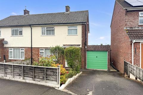 3 bed property, in King Athelstan Drive, £200,000