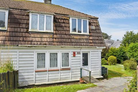3 bed property, in Falmouth TR11, £165,000