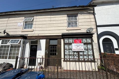 3 bed property, in Barker Street, £100,000