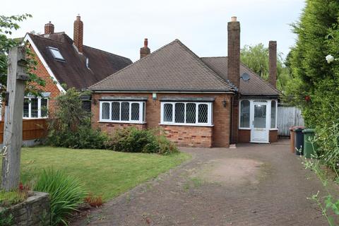 2 bed property, in Bosty Lane, £395,000