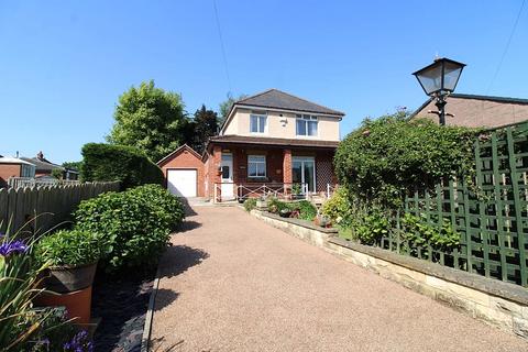 3 bed property, in Moor Ley, £290,000