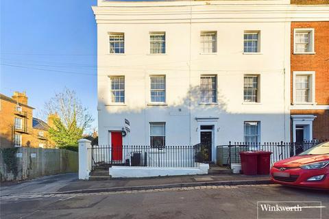 1 bed property, in Coley Hill, £150,000