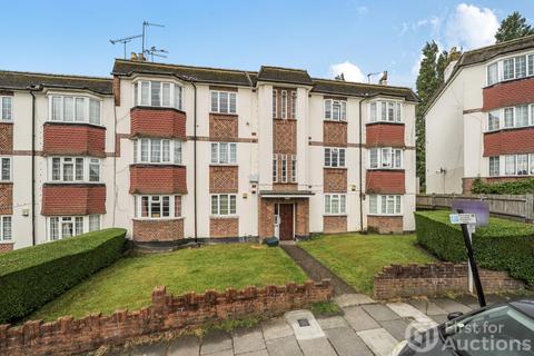 2 bed property, in Amblecote Road, £130,000