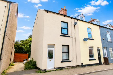 3 bed property, in 41 Milgate Street, £35,000