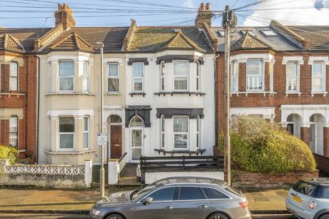 3 bed property, in Bickersteth Road, £790,000