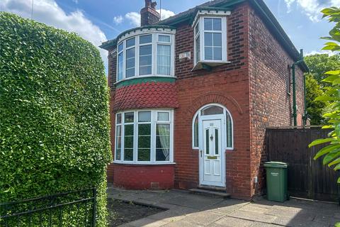 3 bed property, in Roman Road, £275,000