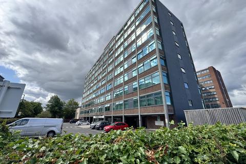 1 bed property, in Paragon House 48 Seymour Grove, £75,000