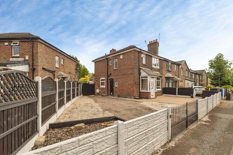 3 bed property, in Parrs Wood Road, £350,000