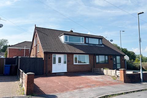 3 bed property, in Farefield Avenue, £210,000