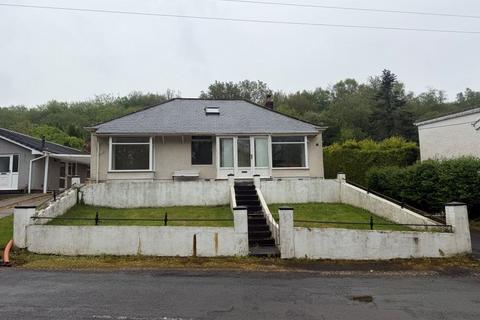 3 bed property, in Gerddi Gwynion, £227,000