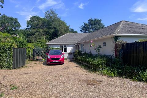 5 bed property, in Lynn Road, £399,995