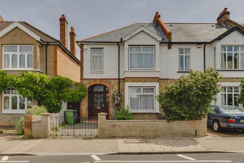 3 bed property, in Cranston Road, £850,000
