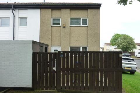 2 bed property, in Kirkstone Avenue, £55,000