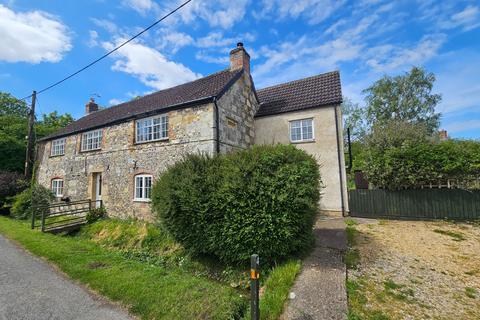 2 bed property, in Church Street, £315,000