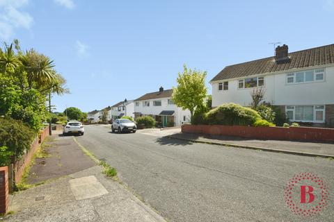3 bed property, in Lambourne Drive, £365,000