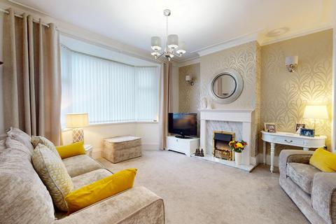 3 bed property, in Sunderland Road, £299,995